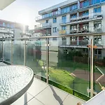 Laba Bursztynowe Z Miejscami Postojowymi *