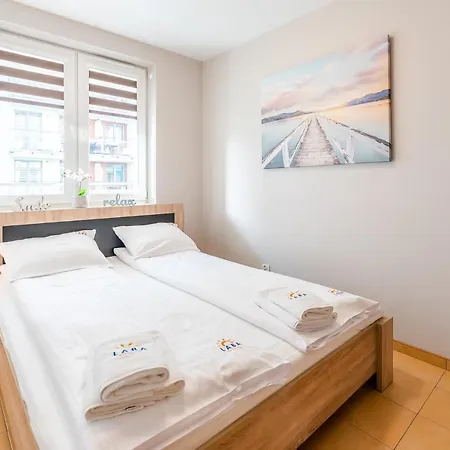 Апартаменты Laba Bursztynowe Z Miejscami Postojowymi *