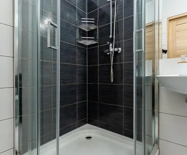 Laba Bursztynowe Z Miejscami Postojowymi Kołobrzeg