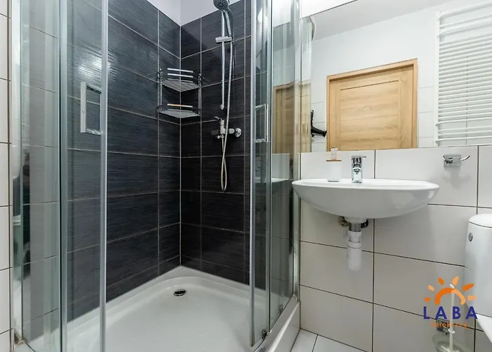 Laba Bursztynowe Z Miejscami Postojowymi