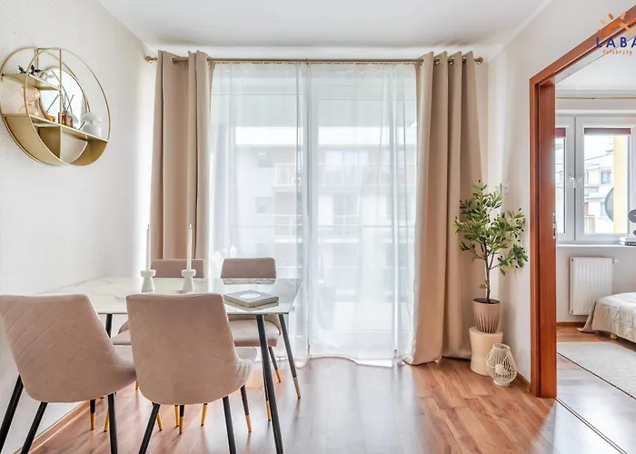 Laba Bursztynowe Z Miejscami Postojowymi