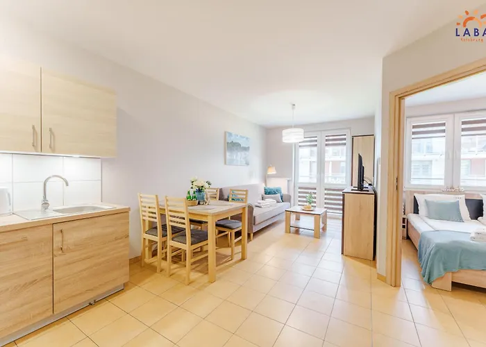 Laba Bursztynowe Z Miejscami Postojowymi Apartament