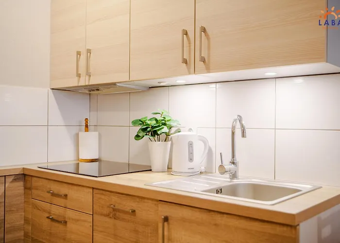 Laba Bursztynowe Z Miejscami Postojowymi